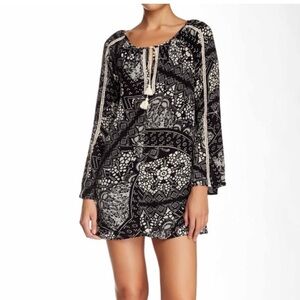 Love Stitch Lightweight Black & Cream Gauze Bell Sleeve Tunic Dress - M